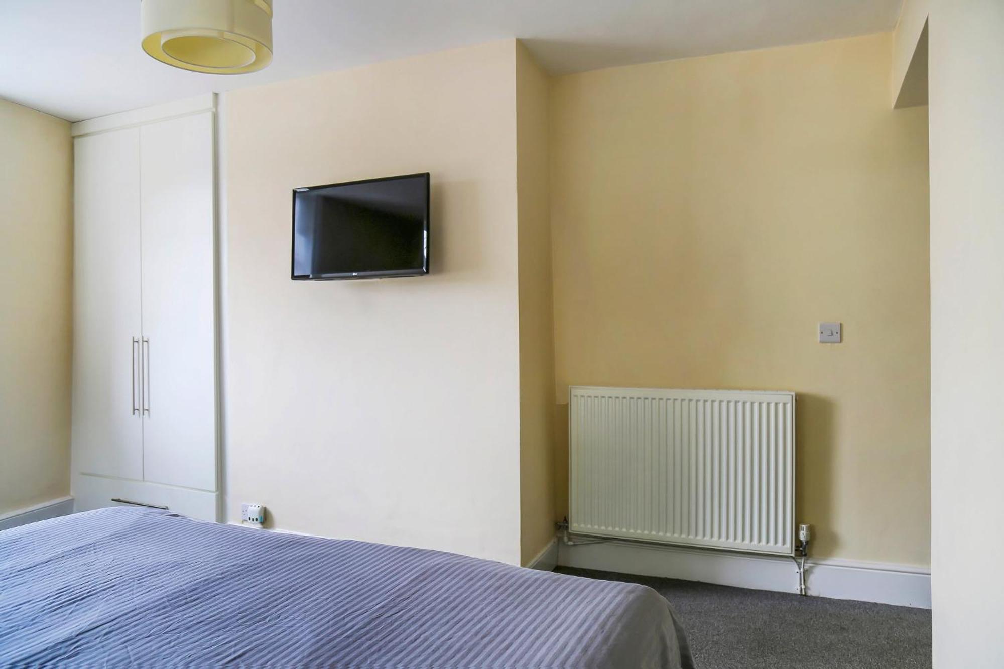 Oyo Castle Hotel, 3* Accrington