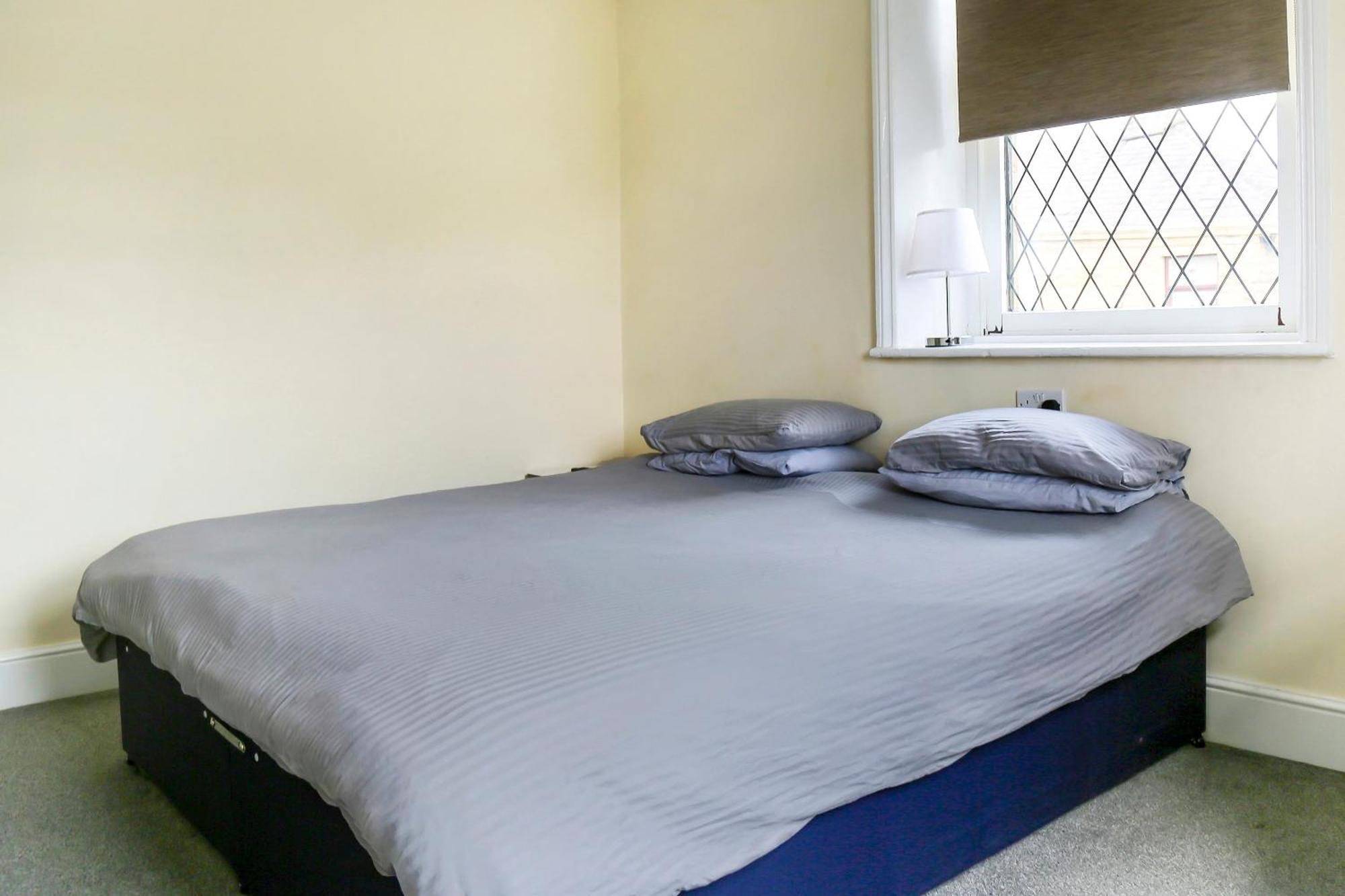 Oyo Castle Hotel, Hotel Accrington