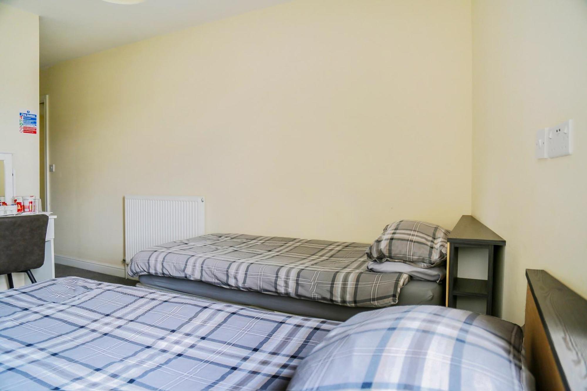 Oyo Castle Hotel, 3* Accrington