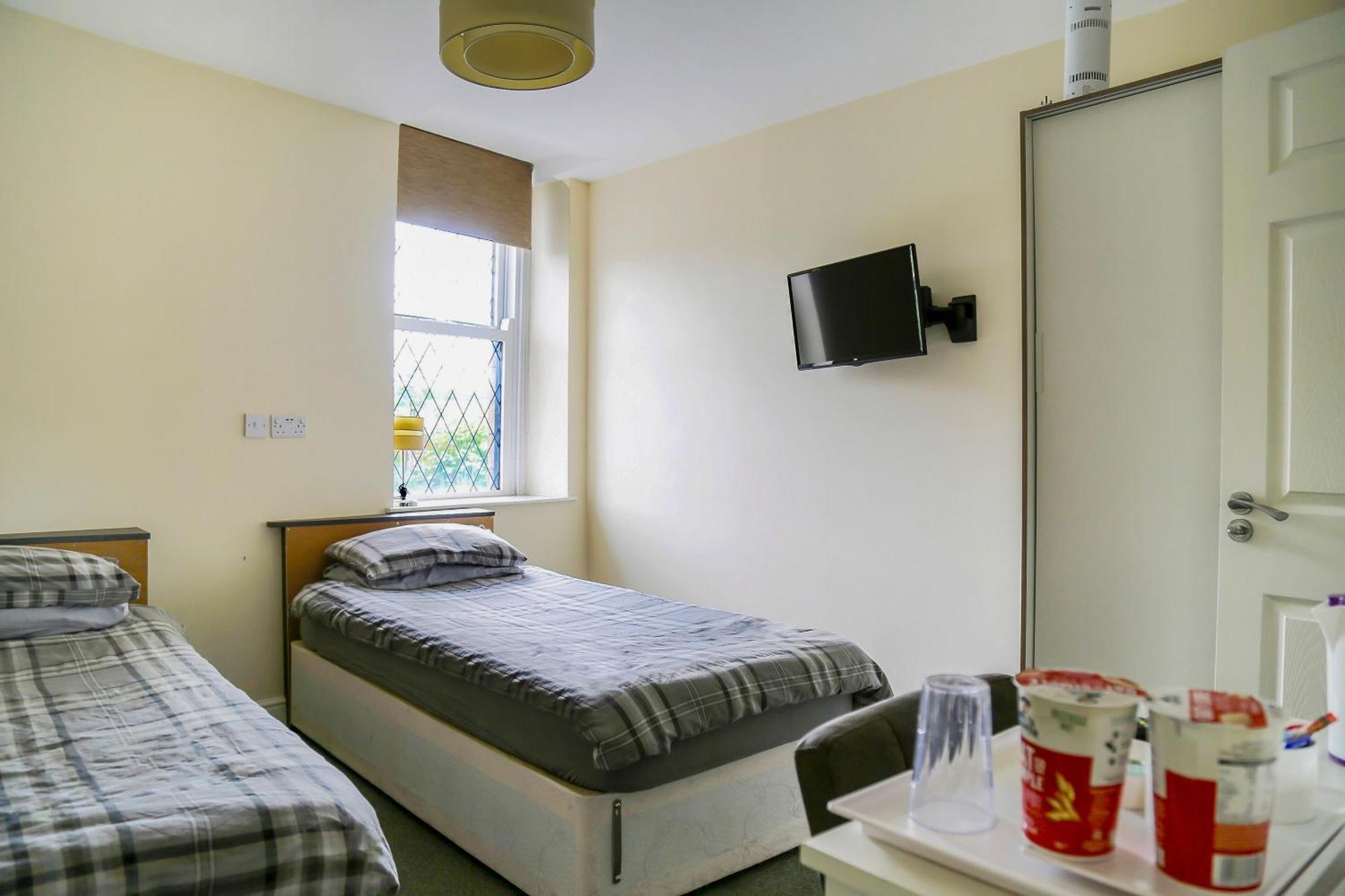 Oyo Castle Hotel, 3*